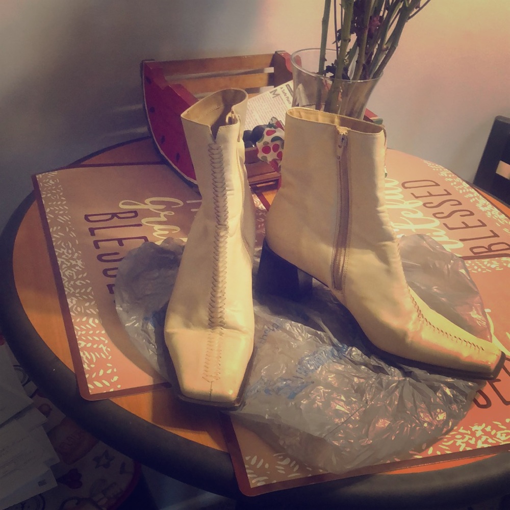 Camel color leather Brazilian ankle boots.